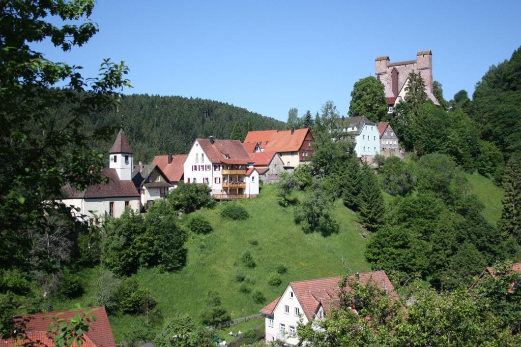 Hotel Roessle Berneck Altensteig Extérieur photo
