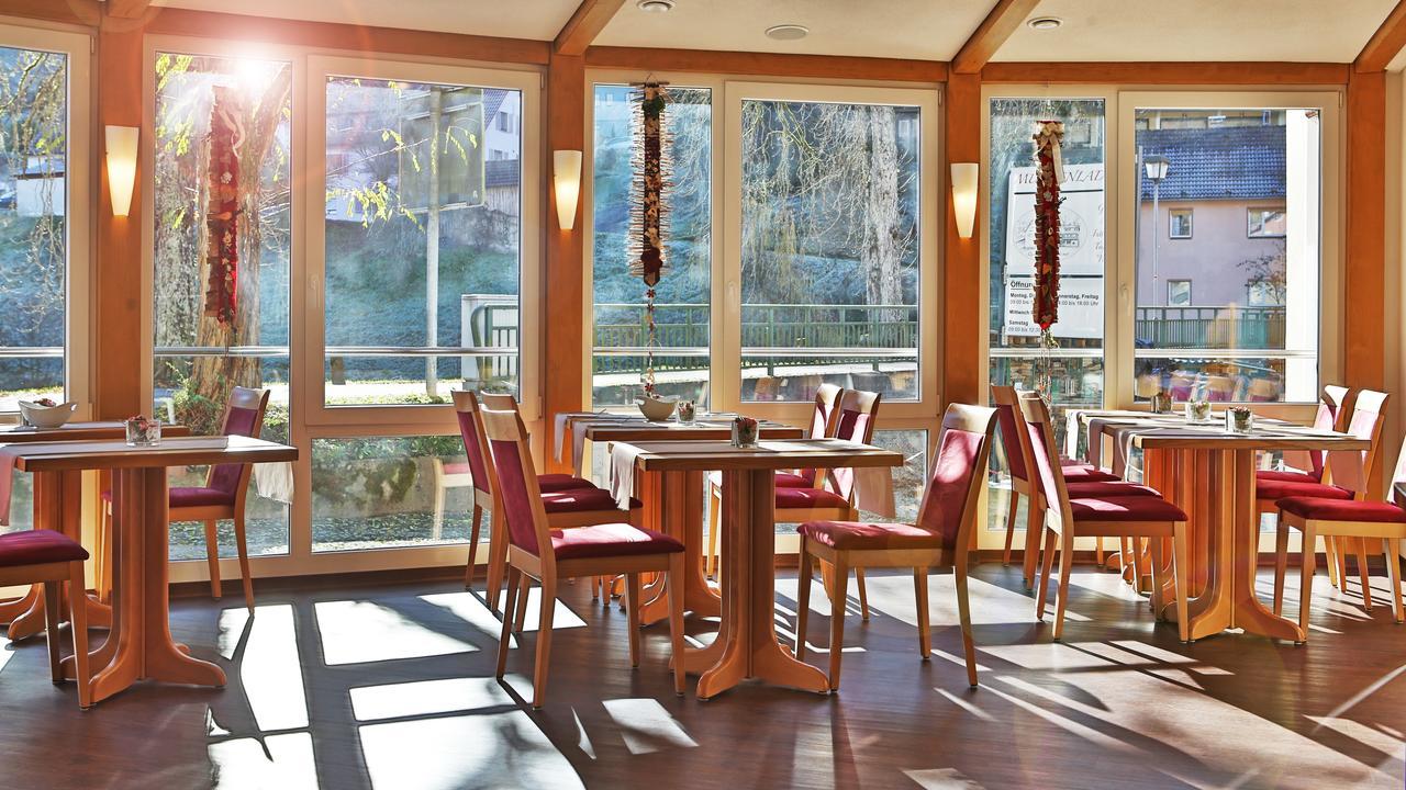 Hotel Roessle Berneck Altensteig Extérieur photo